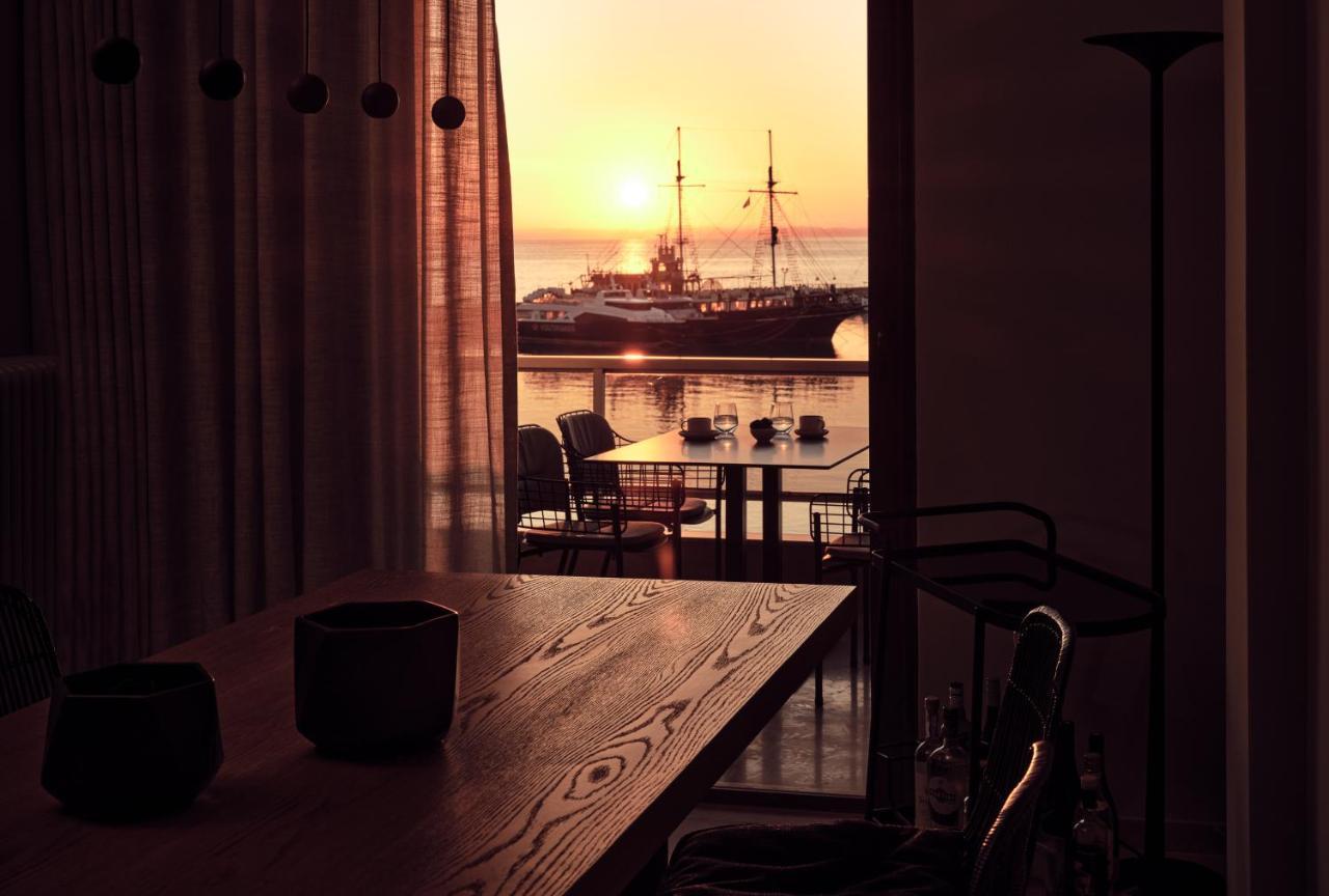 Monopolio Waterfront Apartment With Sea View, By Zantewize Luaran gambar