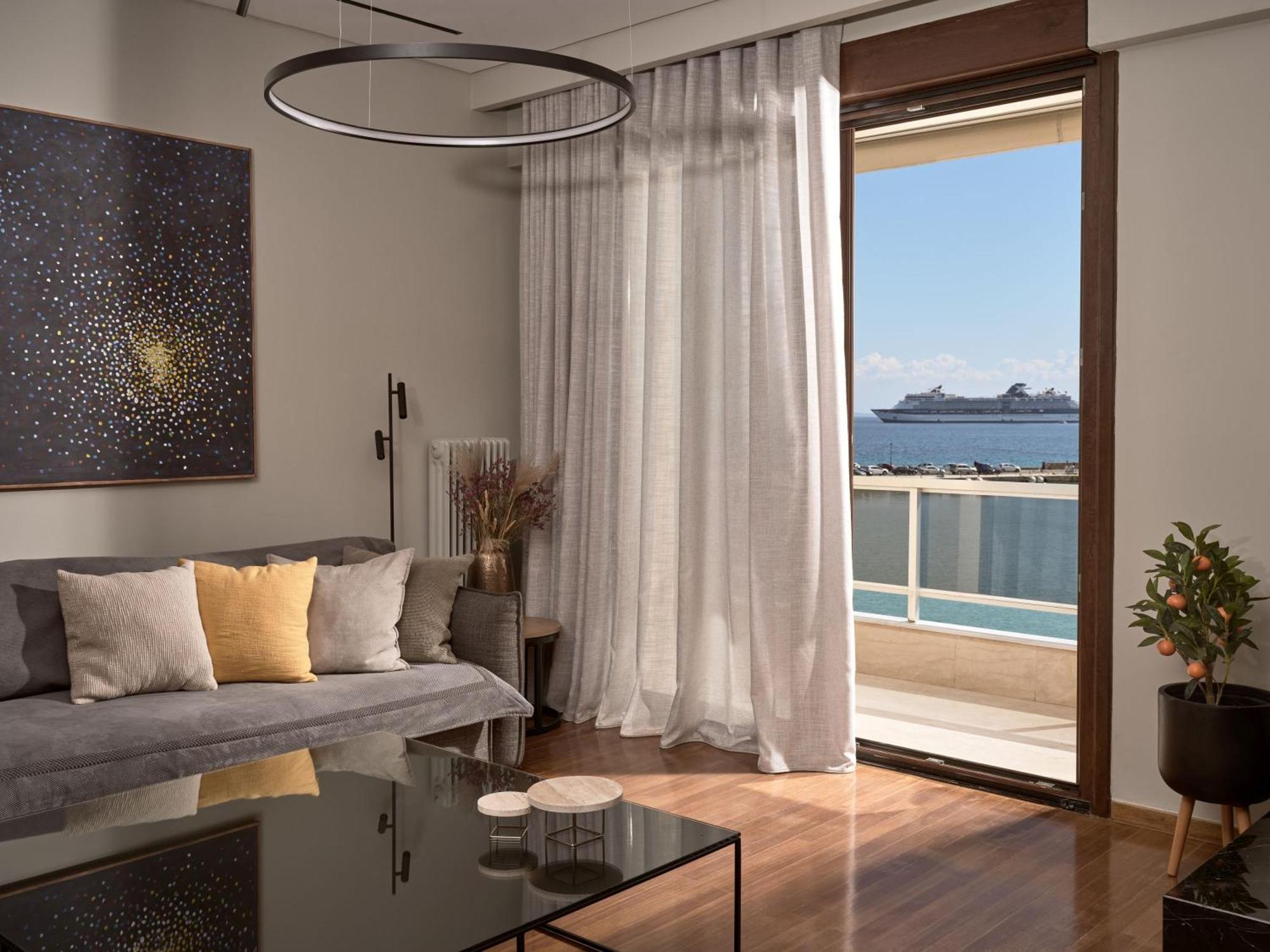 Monopolio Waterfront Apartment With Sea View, By Zantewize Luaran gambar